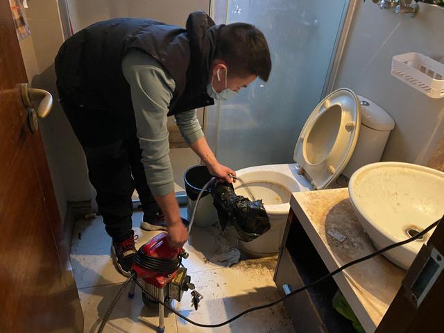 江阴马桶疏通-疏通下水道